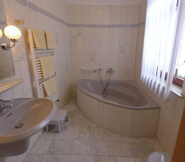 Hotel Pension Am Kurzentrum Bad Suderode Pokój zdjęcie
